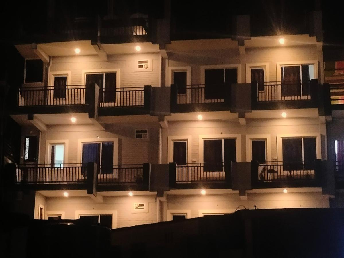 Chandra Palace Rishikesh Exterior photo