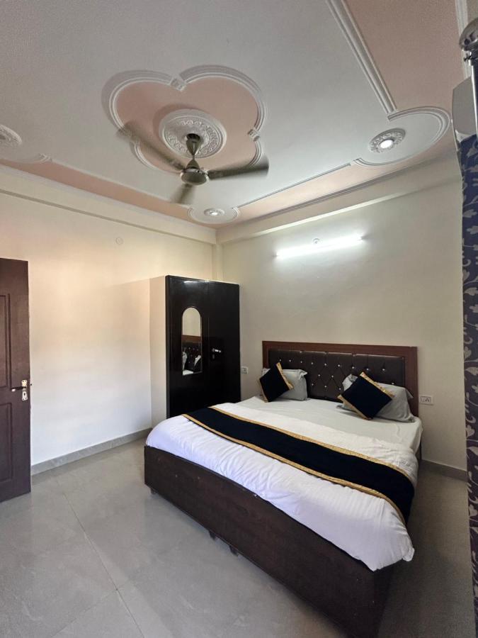 Chandra Palace Rishikesh Exterior photo